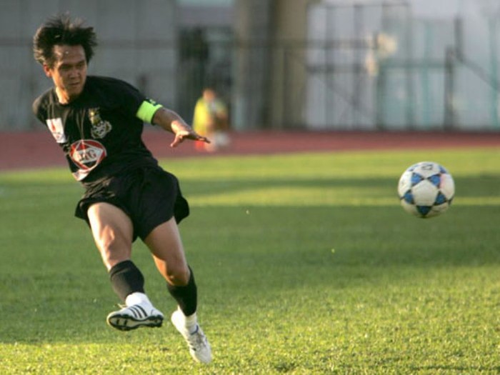 Tại đây, Minh Phương chơi ở vị trí tiền vệ cánh và đã giành được danh hiệu lớn đầu tiên trong sự nghiệp cầu thủ của mình. Đó là chức vô địch V-League mùa giải 2001-2002.